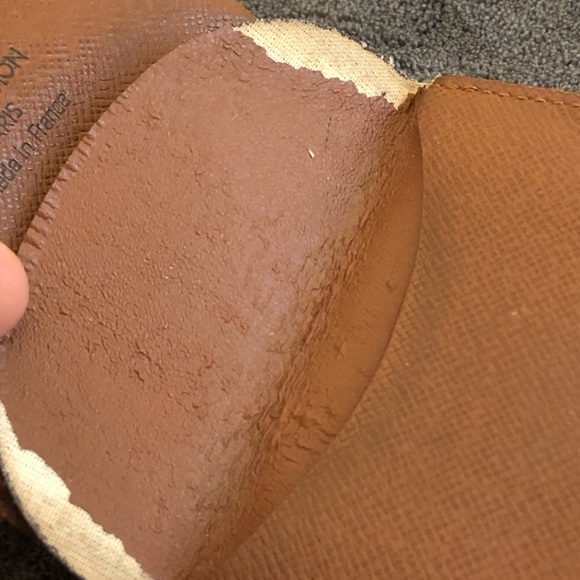 GENUINE LOUIS VUITTON Monogram Coin case - Picture 12 of 16